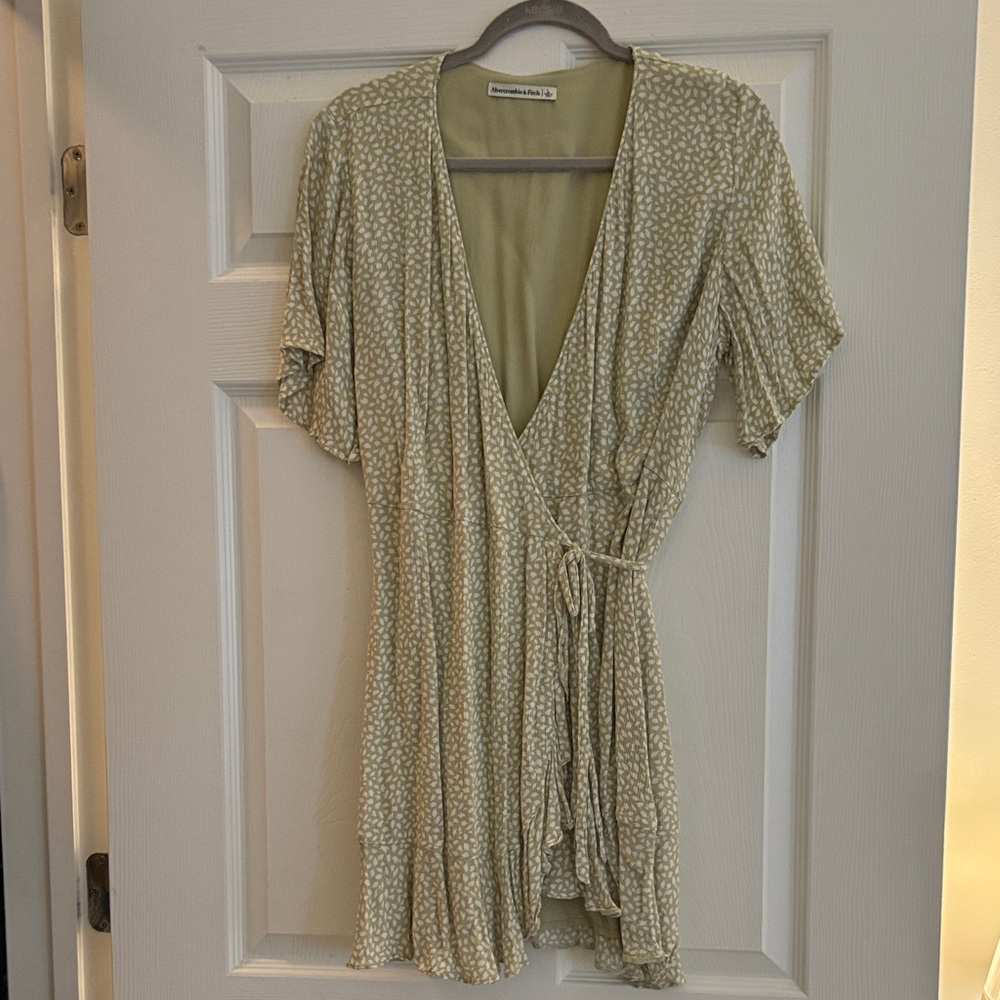 Abercrombie & Fitch Cream Wrap Mini Dress